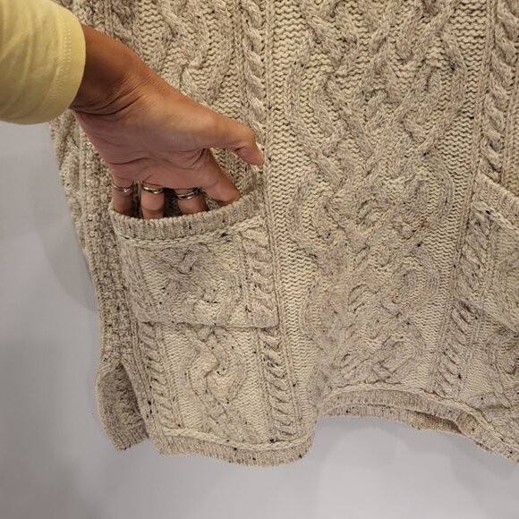 Inis Crafts Irish Cable Knit Crew Neck Marino Wool Sweater Size Medium - Picture 3 of 9
